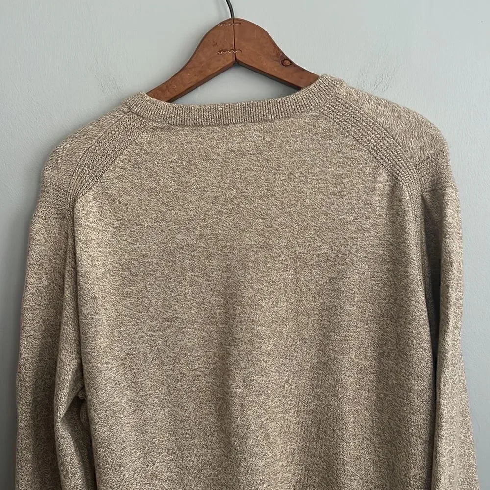 Banana Republic Men’s v neck cashmere blend tan sweater